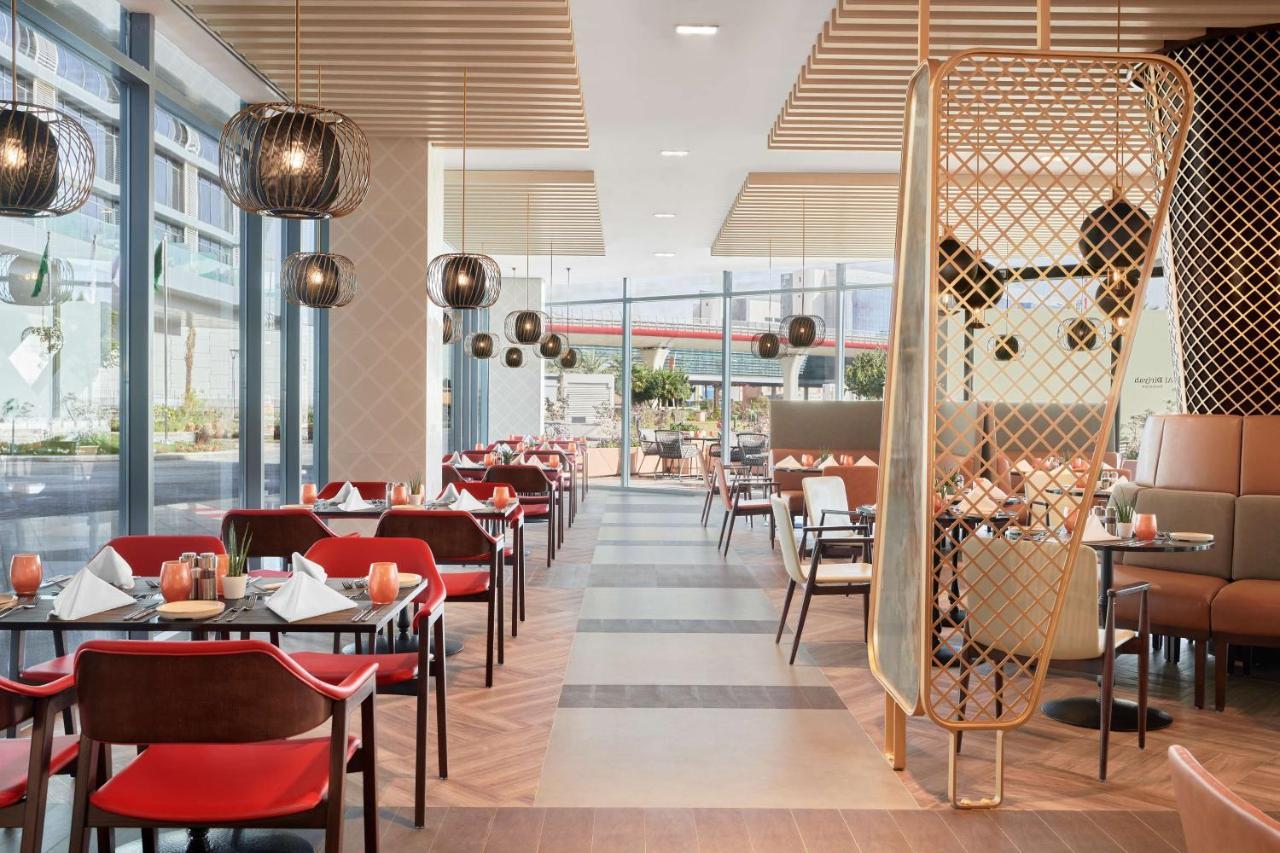 Radisson Blu Hotel Riyadh Convention And Exhibition Center Экстерьер фото The restaurant
