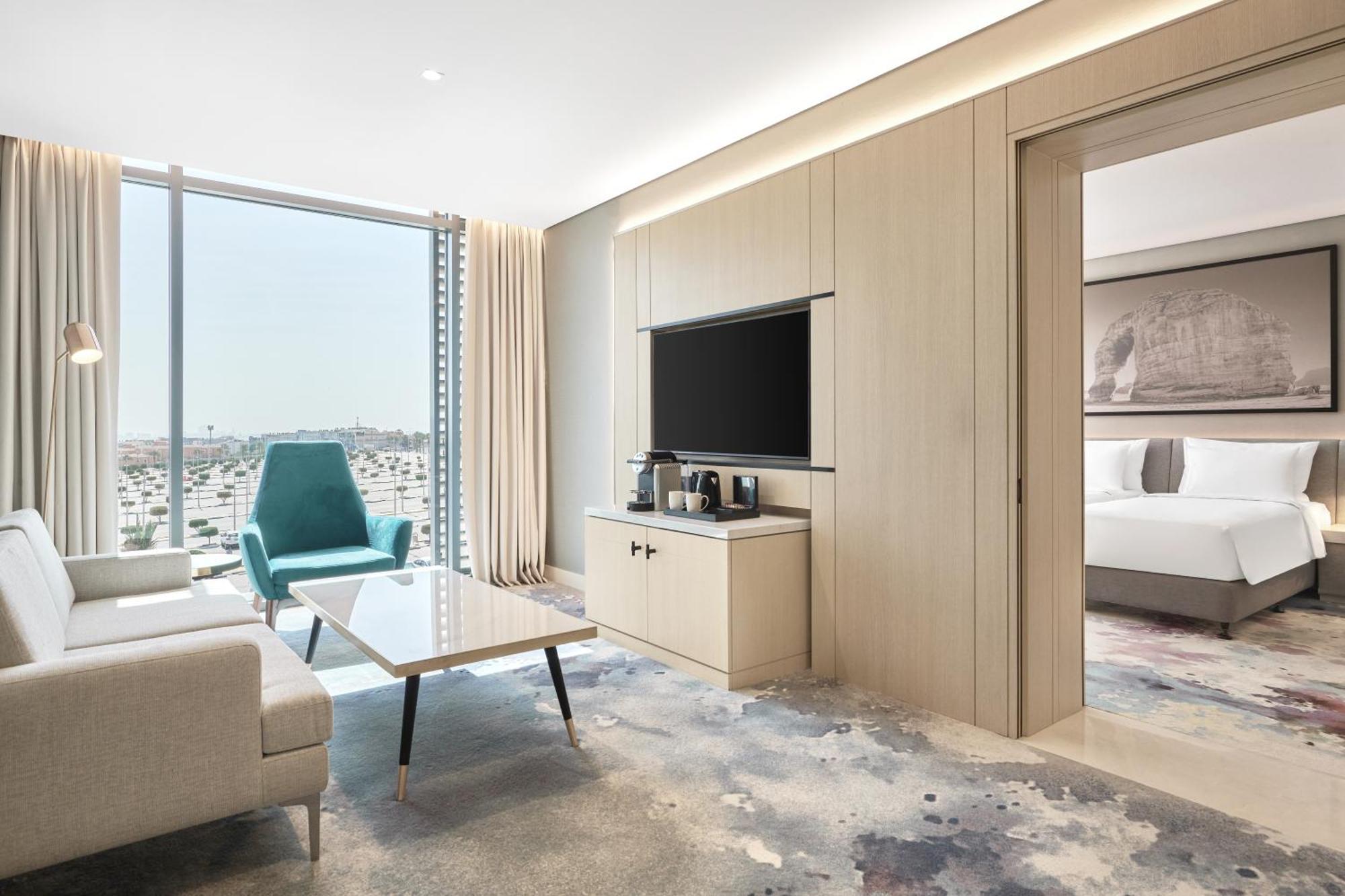 Radisson Blu Hotel Riyadh Convention And Exhibition Center Экстерьер фото Suite