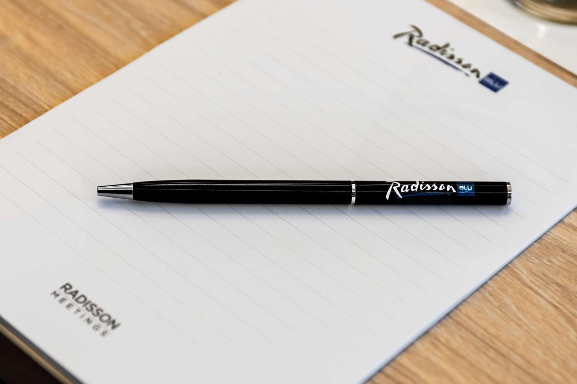 Radisson Blu Hotel Riyadh Convention And Exhibition Center Экстерьер фото Radisson stationery